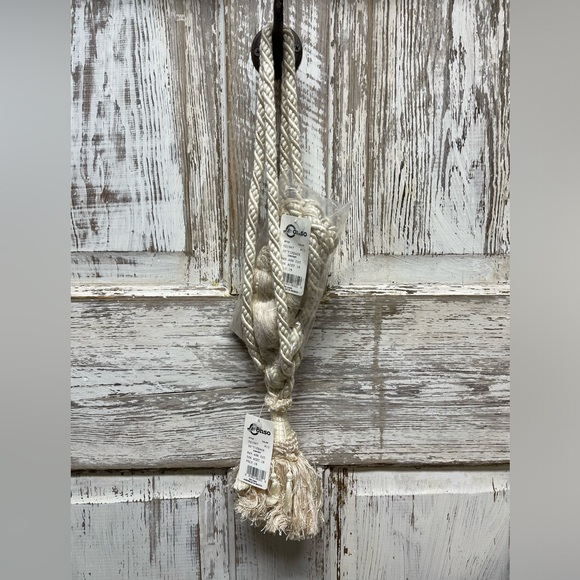 Curtain tie backs with tassels - Picture 3 of 7